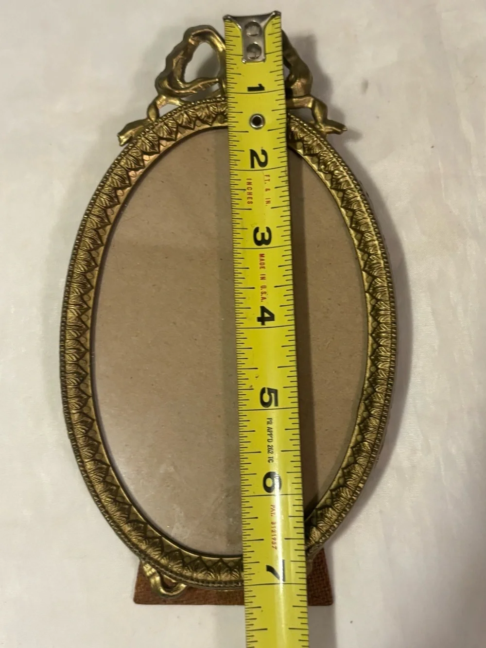 Vintage Italian Ornate Oval Metal Picture Frame in Gold - Classic Home Accent